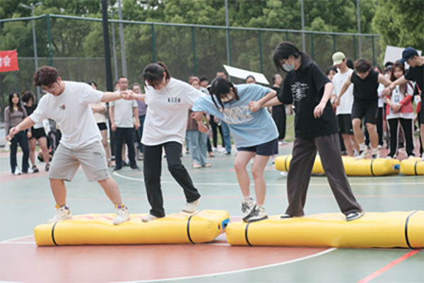 苏州百年职业学院