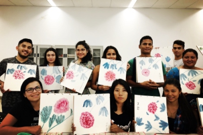 我院巴拿马国际生国画课完美收官