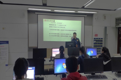 勿忘国耻,吾辈当自强——工学院开展纪念九一八主题教育班会