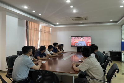 奋斗百年路,启航新征程——学工党支部专题学习