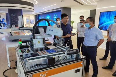 我校与中国移动苏州分公司签署校企战略合作协议