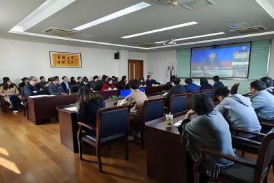 我校师生集中收看全省教育系统传达学习2023年全国“两会”精神报告会