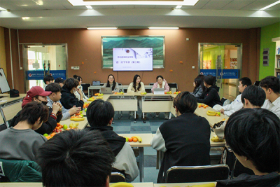 我校学生“一站式”服务谱新篇