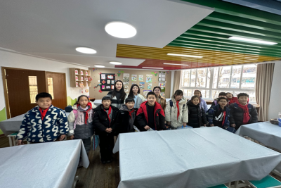 春风暖童心,温暖伴成长 —— 艺术设计学院携手博雅学院开展志愿服务活动