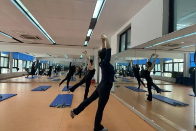 博雅学院联合校工会打造“活力百年”健康月:开启瑜伽普拉提之旅,绽放身心之美