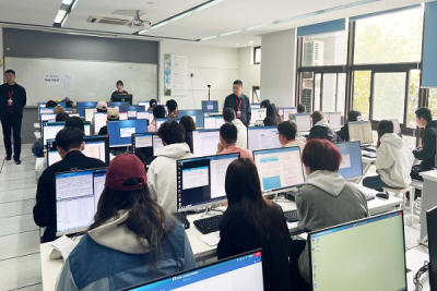 学校顺利完成第72次全国计算机等级考试工作