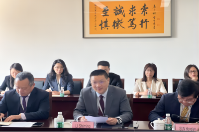 学校外方举办方加拿大百年理工学院校长访问学校