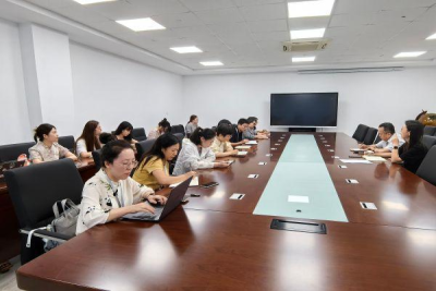 用心迎新生,情暖教师节 —— 我校召开新生教学工作安排会